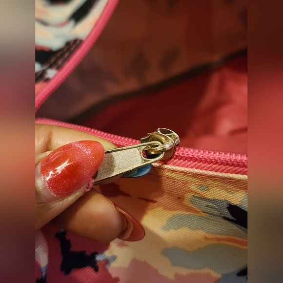 Pink and Black Floral Duffel Travel Bag - Picture 6 of 9